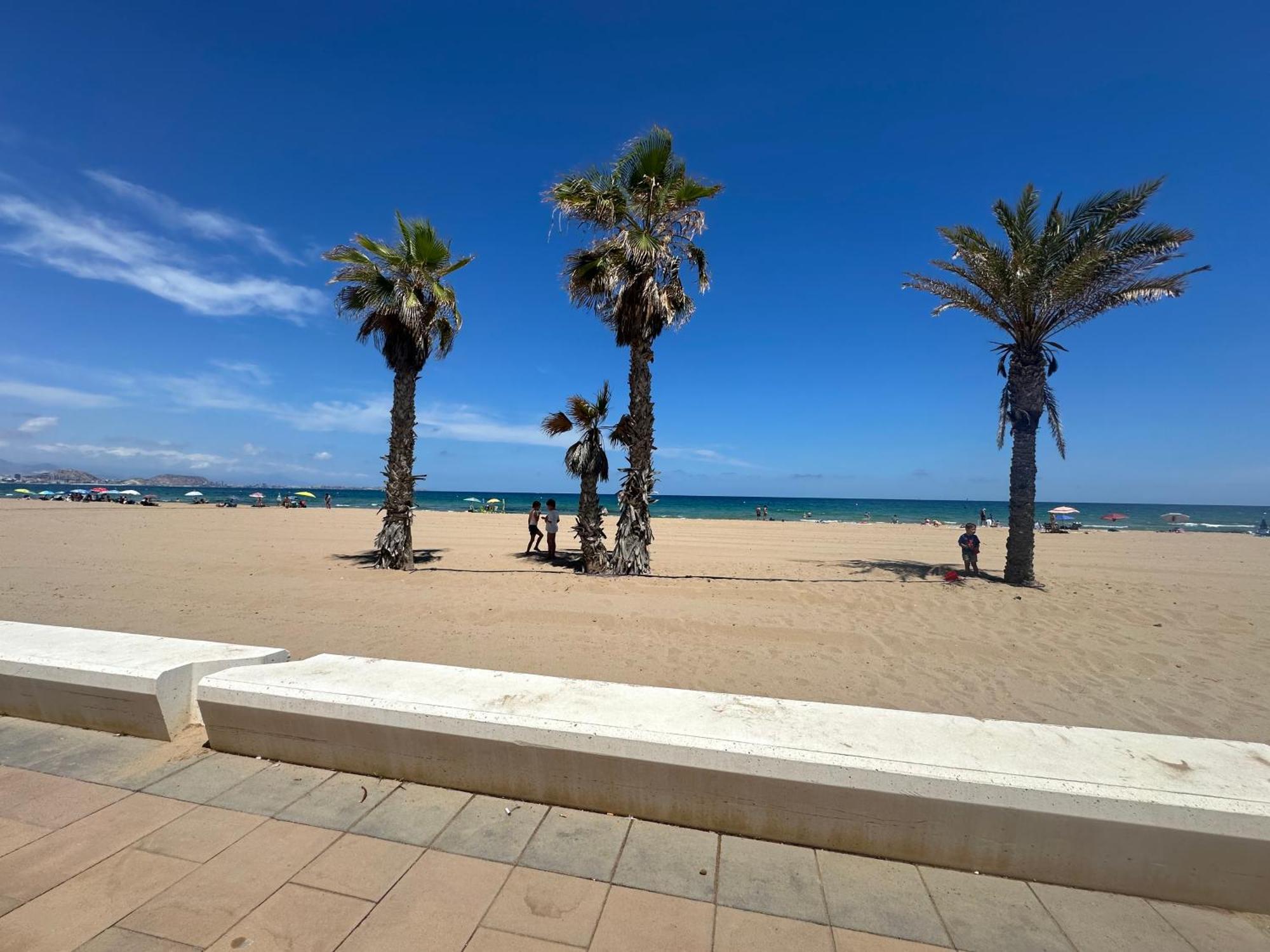 Las Casitas Del Mar Alicante Luaran gambar